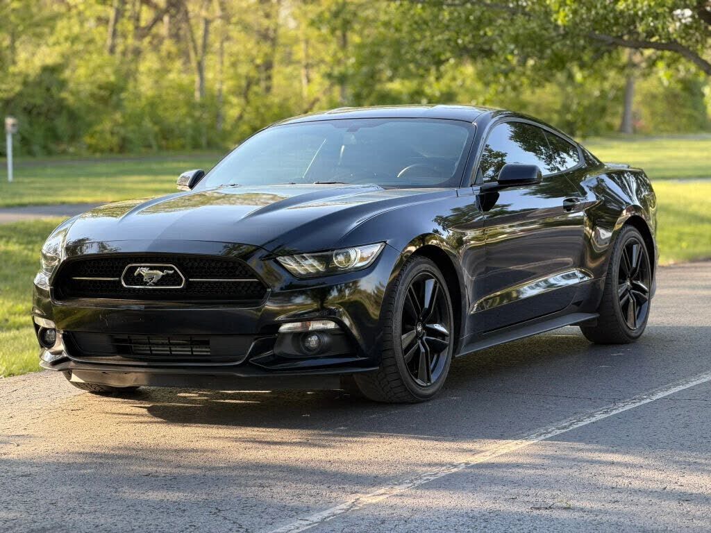 2015 FORD Mustang