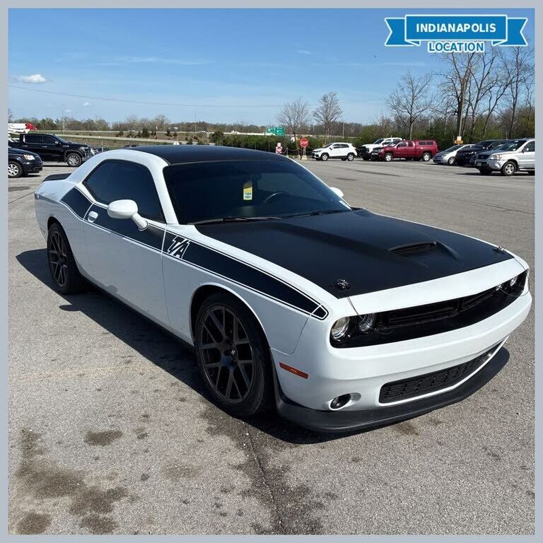 2019 DODGE Challenger