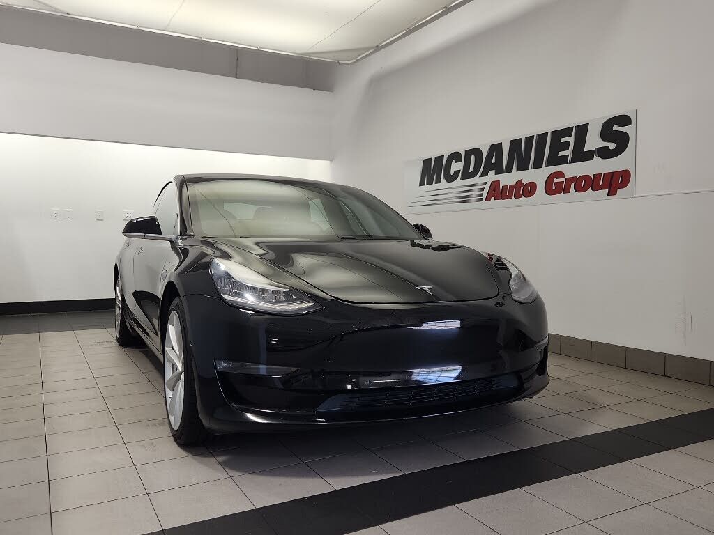 2018 TESLA Model 3