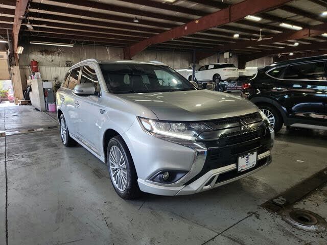 2022 MITSUBISHI Outlander