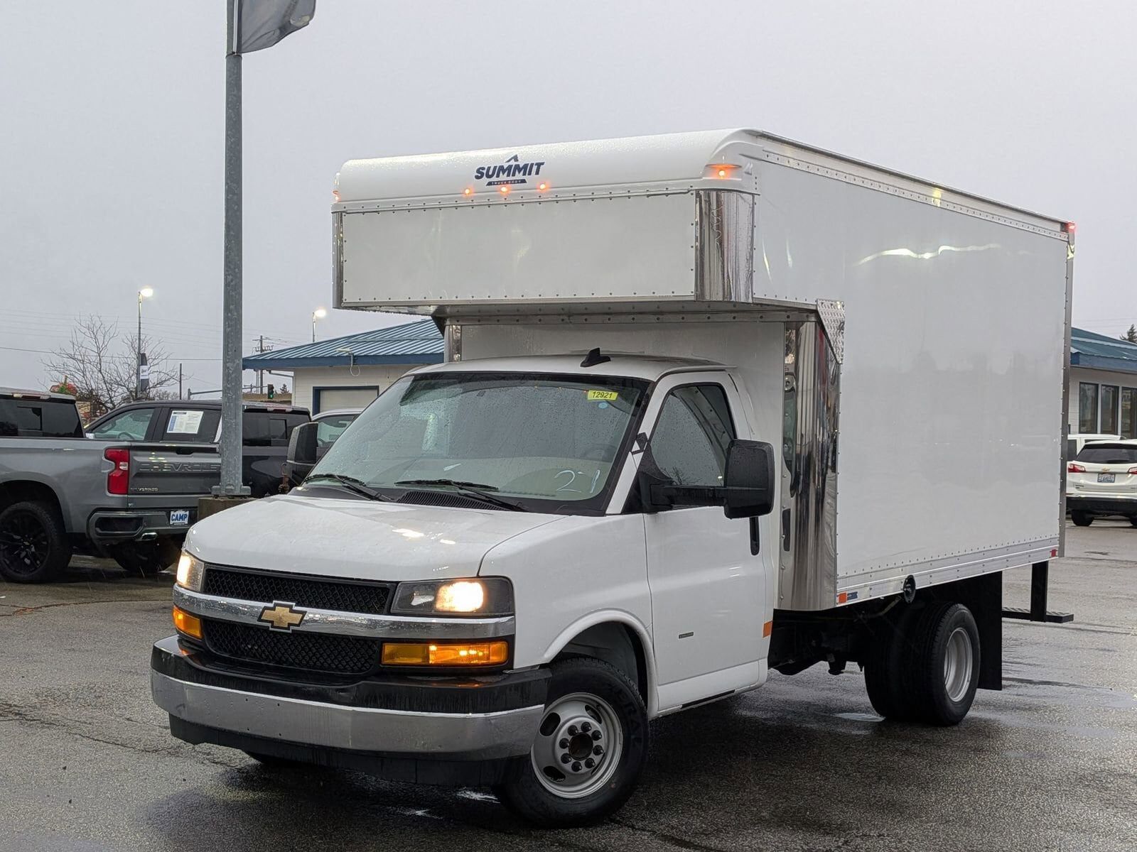 2024 CHEVROLET Express
