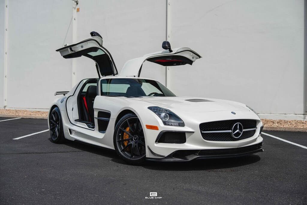 2014 MERCEDES-BENZ SLS-Class