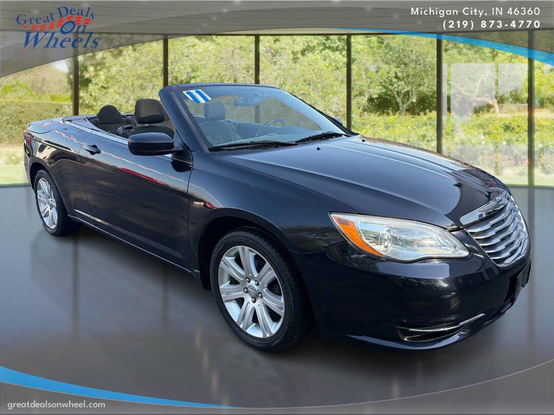 2011 CHRYSLER 200