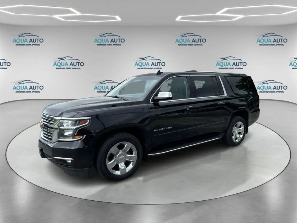 2017 CHEVROLET Suburban