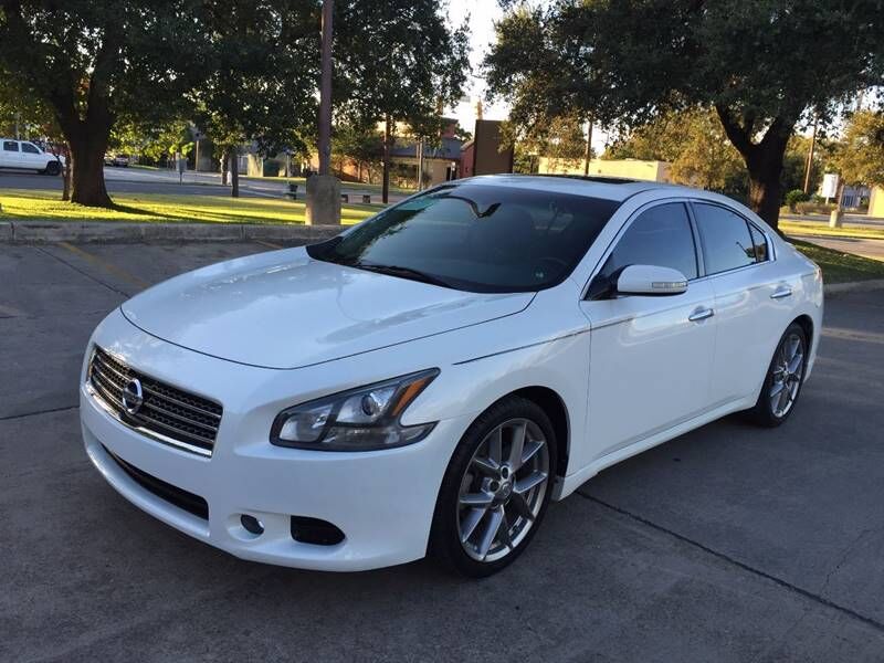 2011 NISSAN Maxima