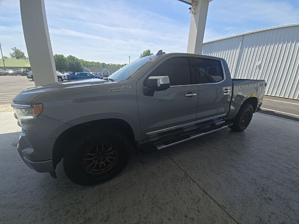 2025 CHEVROLET Silverado