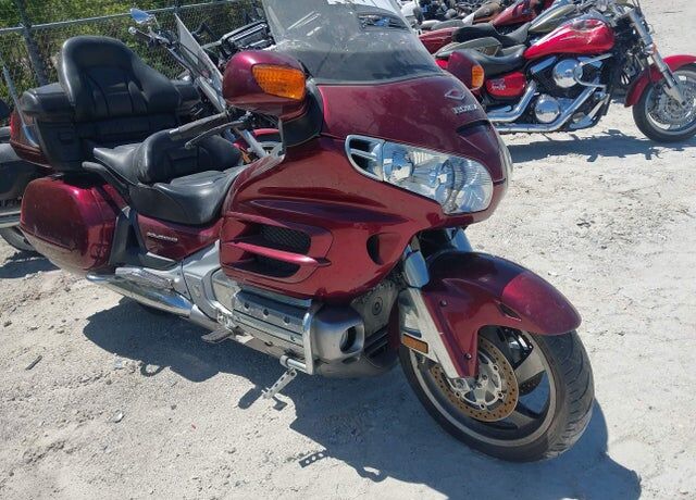 2005 HONDA GL1800