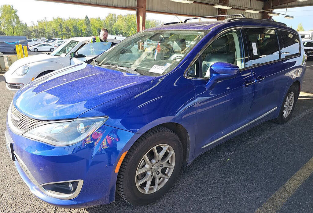 2020 CHRYSLER Pacifica