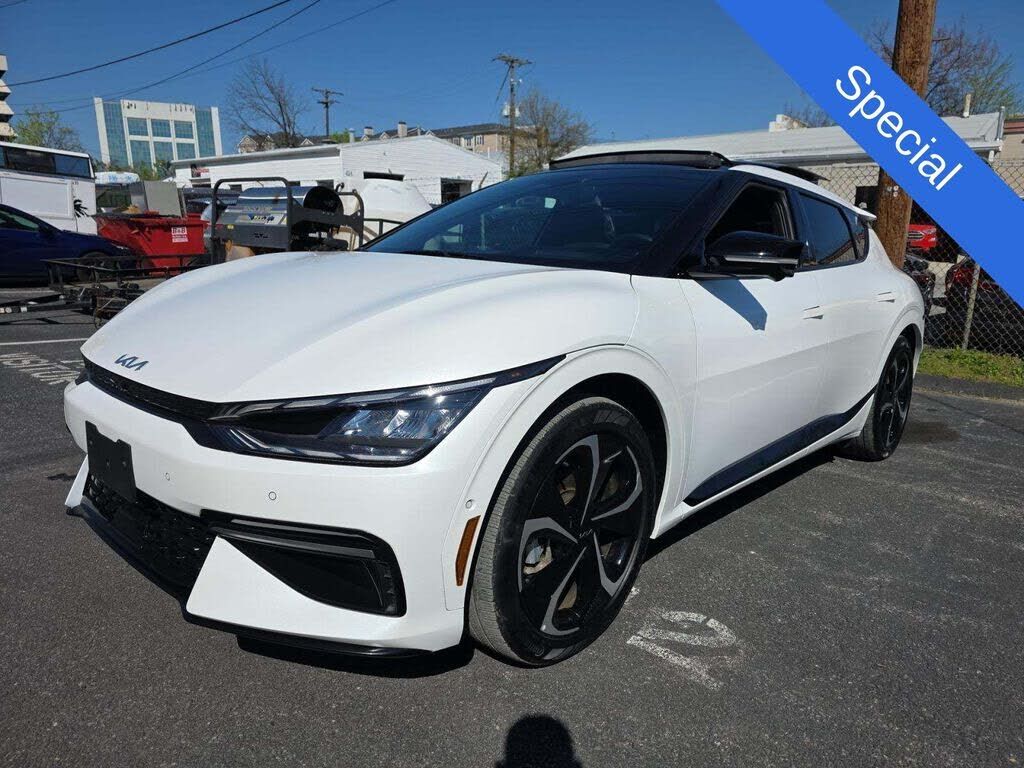 2023 KIA EV6