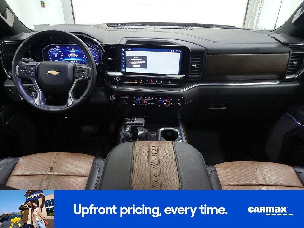 2024 CHEVROLET Silverado