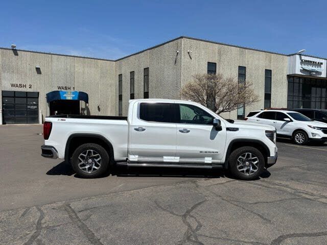 2023 GMC Sierra