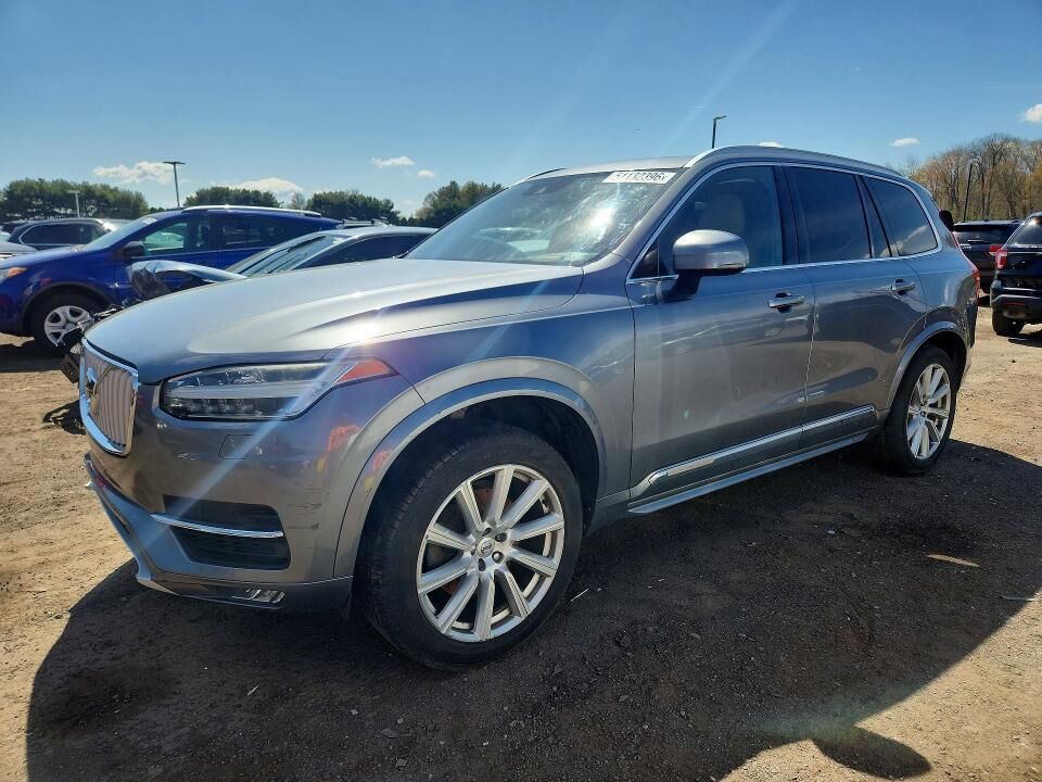 2016 VOLVO XC90