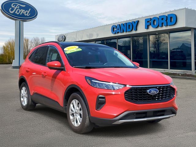 2024 FORD Escape