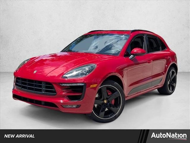 2018 PORSCHE Macan