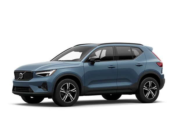 2023 VOLVO XC40