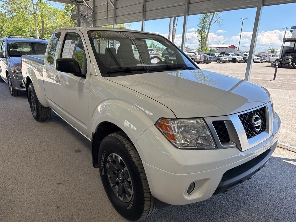 2017 NISSAN Frontier