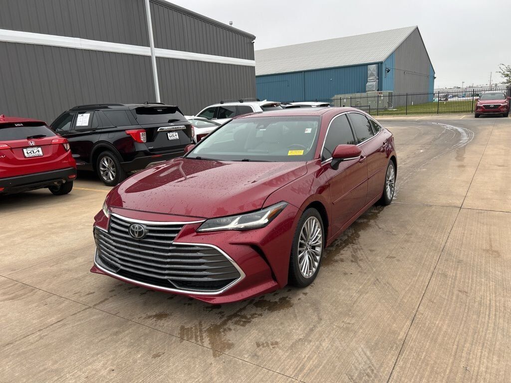 2019 TOYOTA Avalon