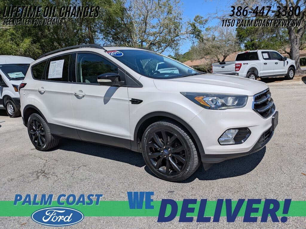 2017 FORD Escape