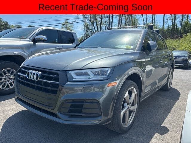 2020 AUDI Q5 e
