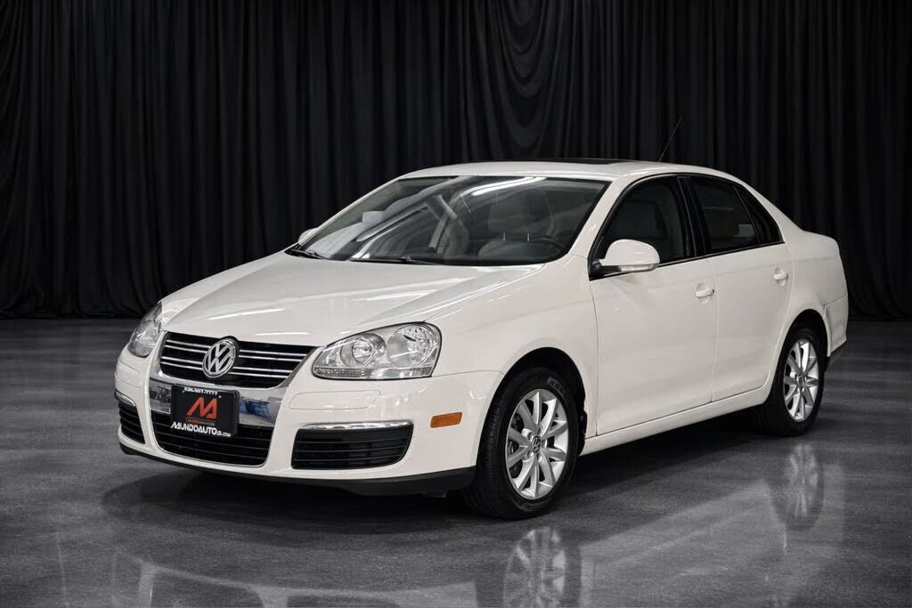 2010 VOLKSWAGEN Jetta
