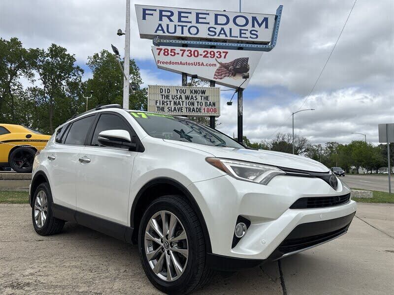 2017 TOYOTA RAV4
