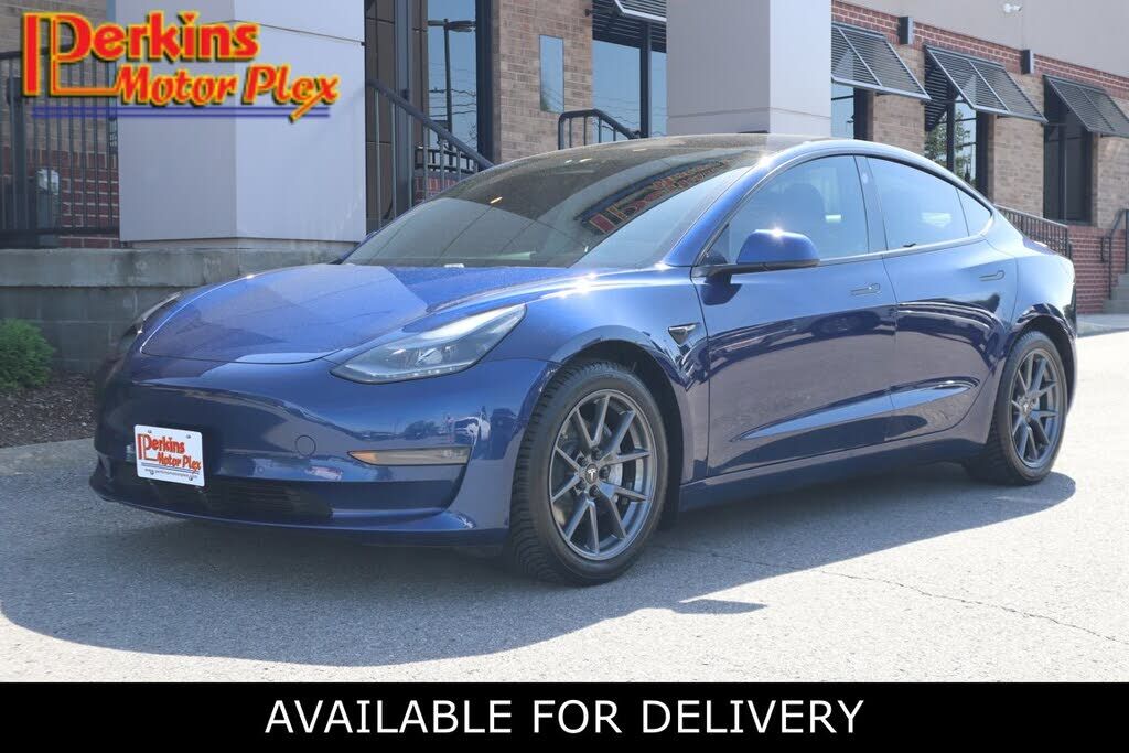 2021 TESLA Model 3