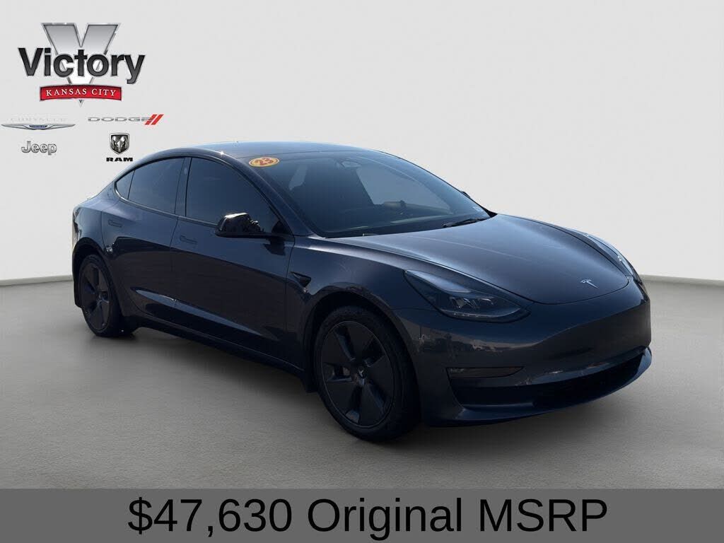 2023 TESLA Model 3