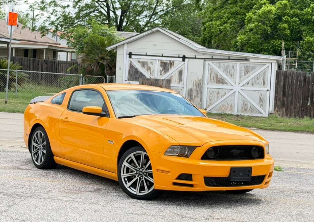 2013 FORD Mustang