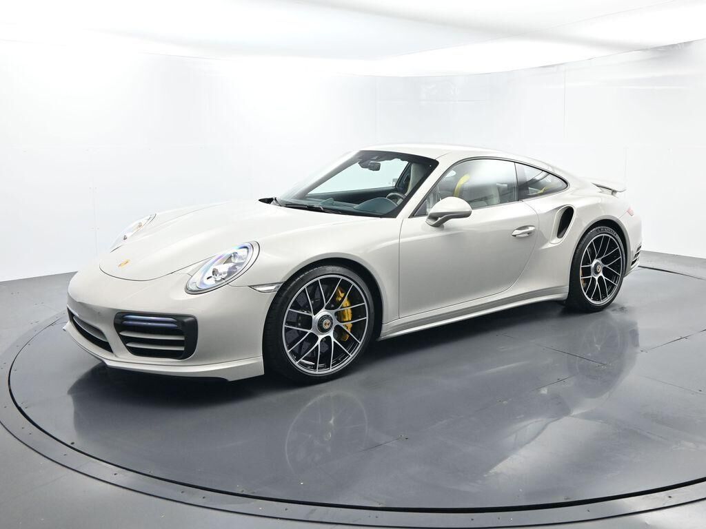 2019 PORSCHE 911