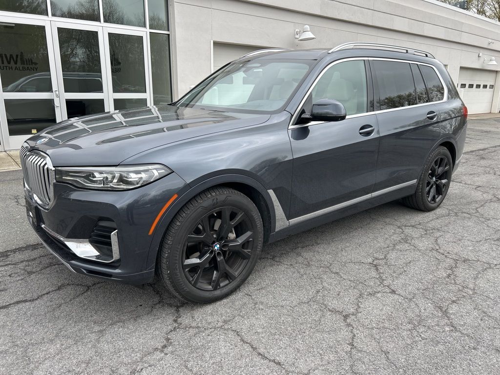 2021 BMW X7
