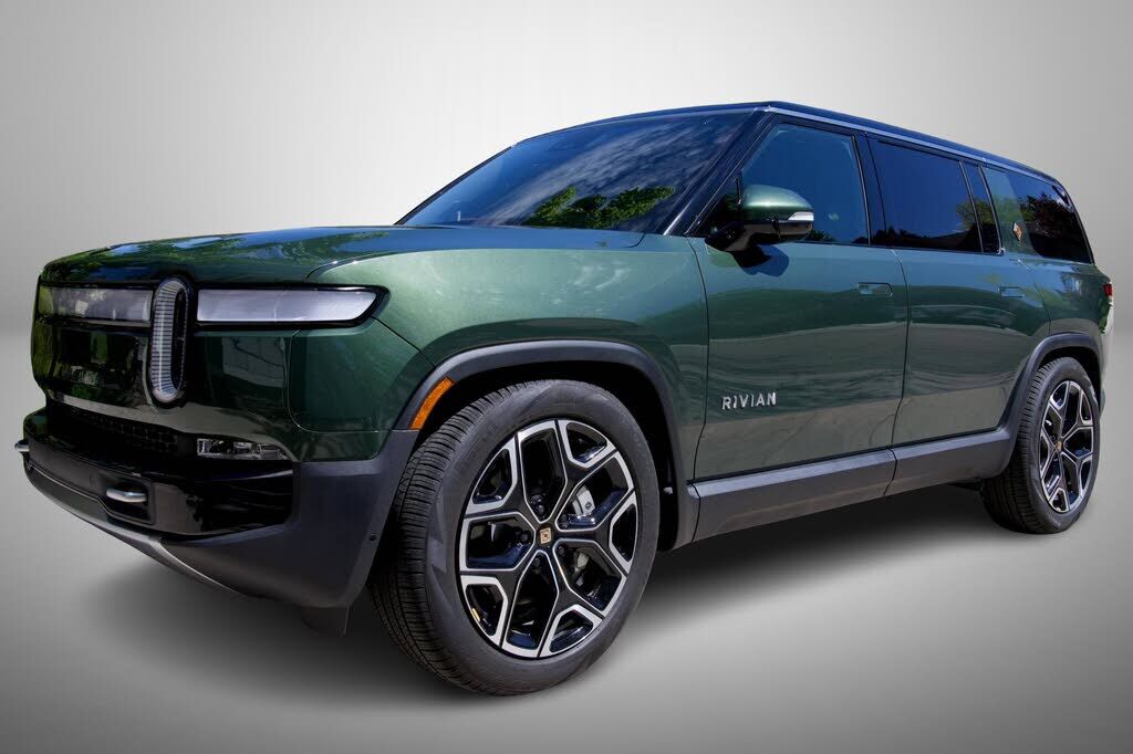 2024 RIVIAN R1S