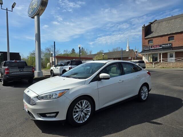 2016 FORD Focus