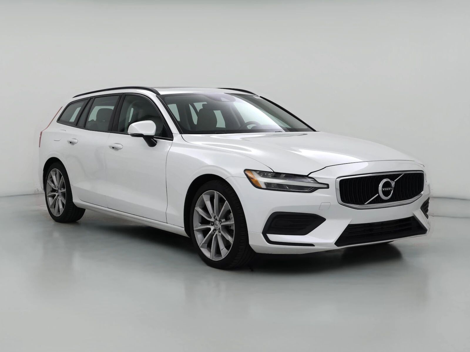 2020 VOLVO V60