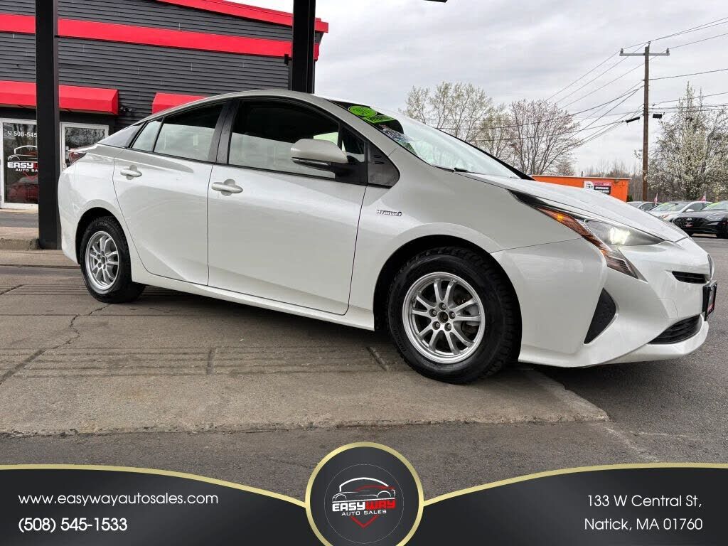 2017 TOYOTA PRIUS