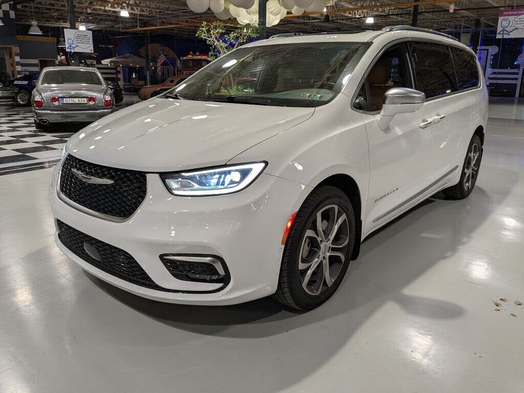 2021 CHRYSLER Pacifica