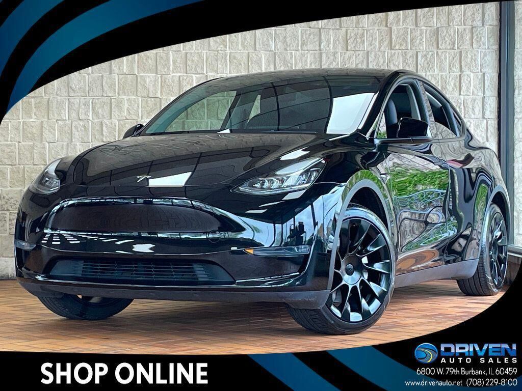 2023 TESLA Model Y