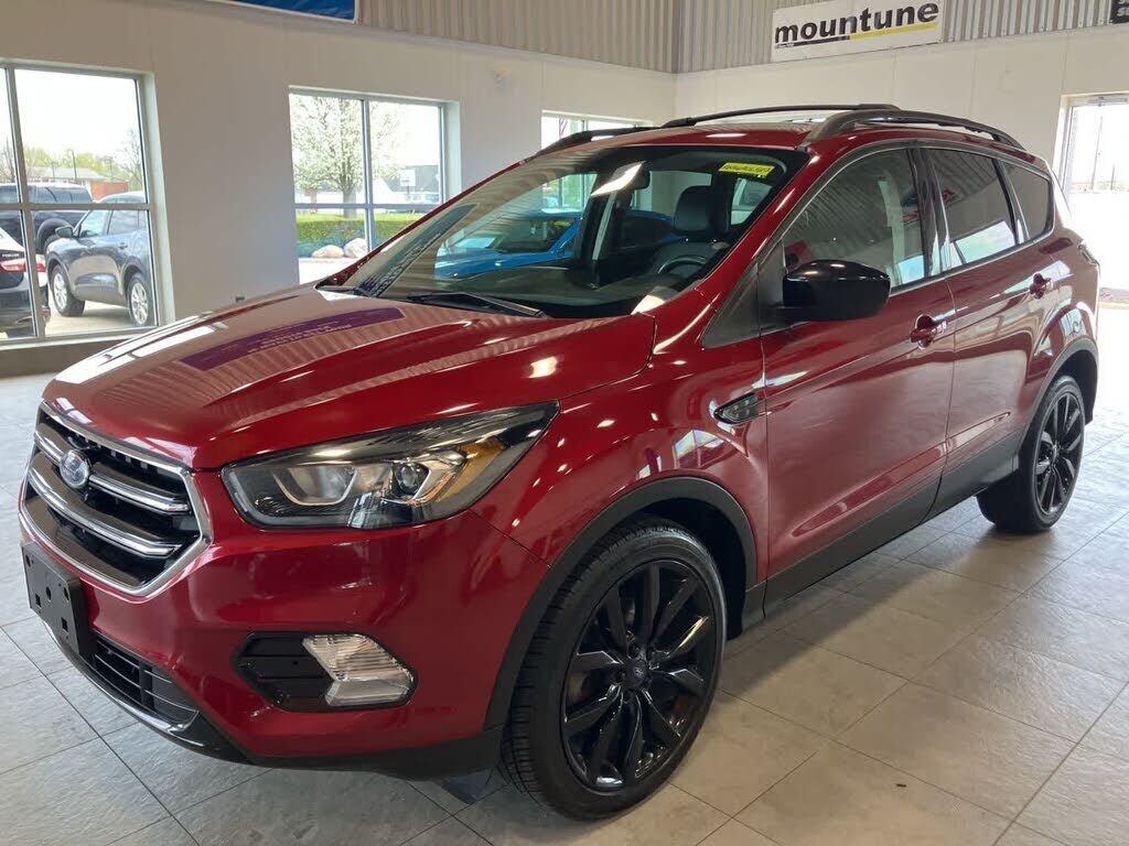 2017 FORD Escape