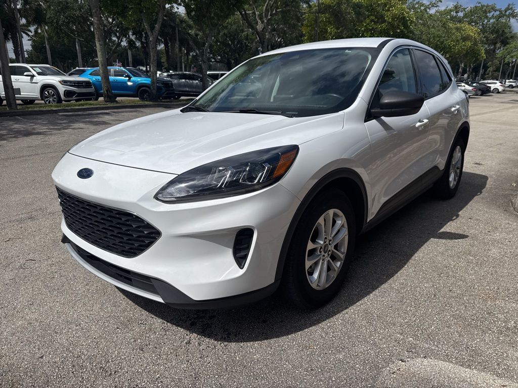 2022 FORD Escape
