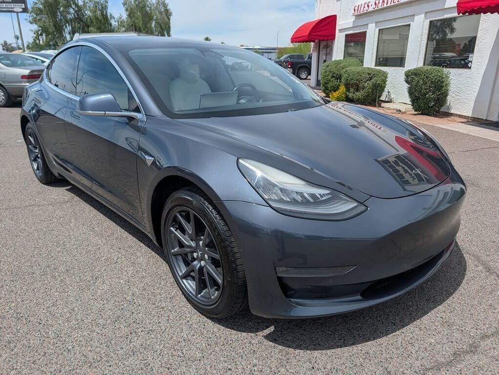 2019 TESLA Model 3