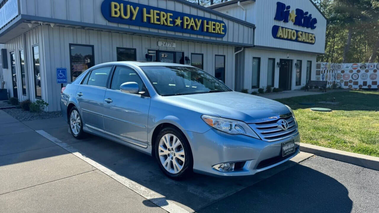 2011 TOYOTA Avalon