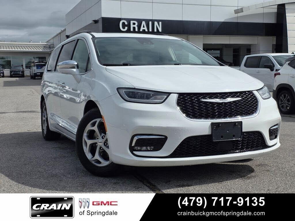 2022 CHRYSLER Pacifica