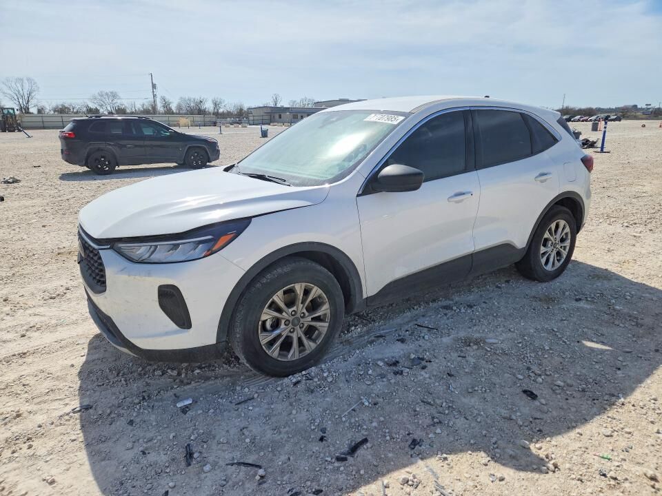 2024 FORD Escape