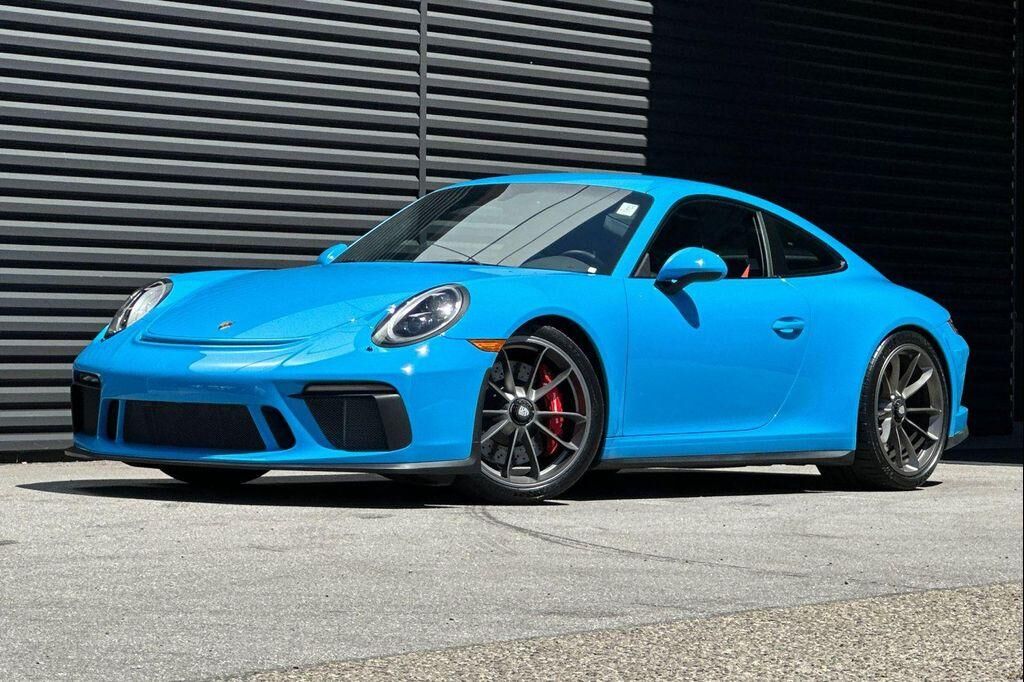 2018 PORSCHE 911