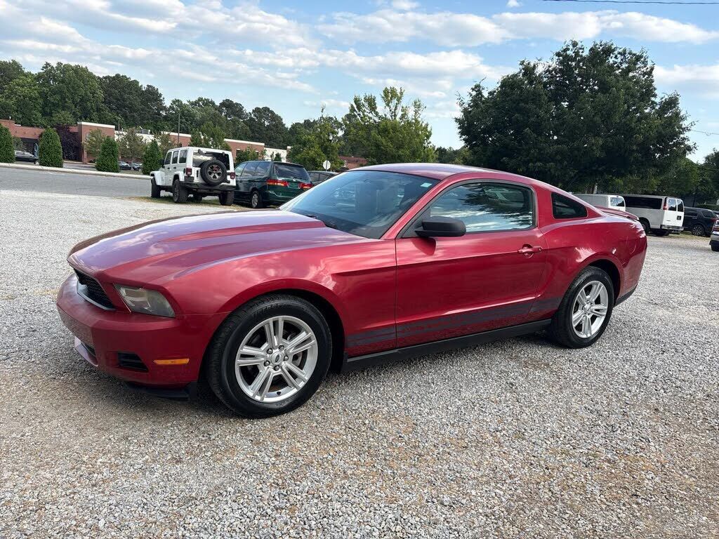 2010 FORD Mustang