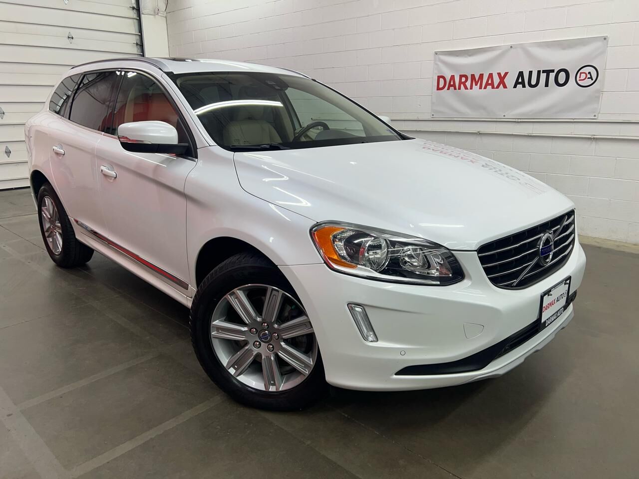 2016 VOLVO XC60
