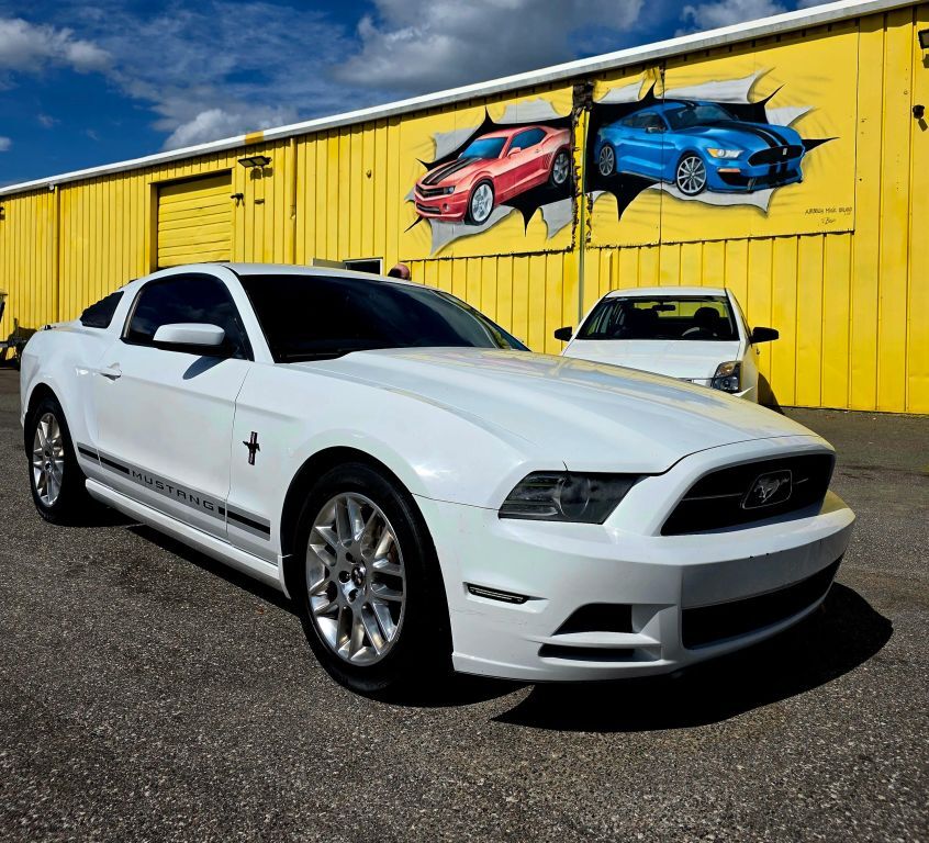 2014 FORD Mustang