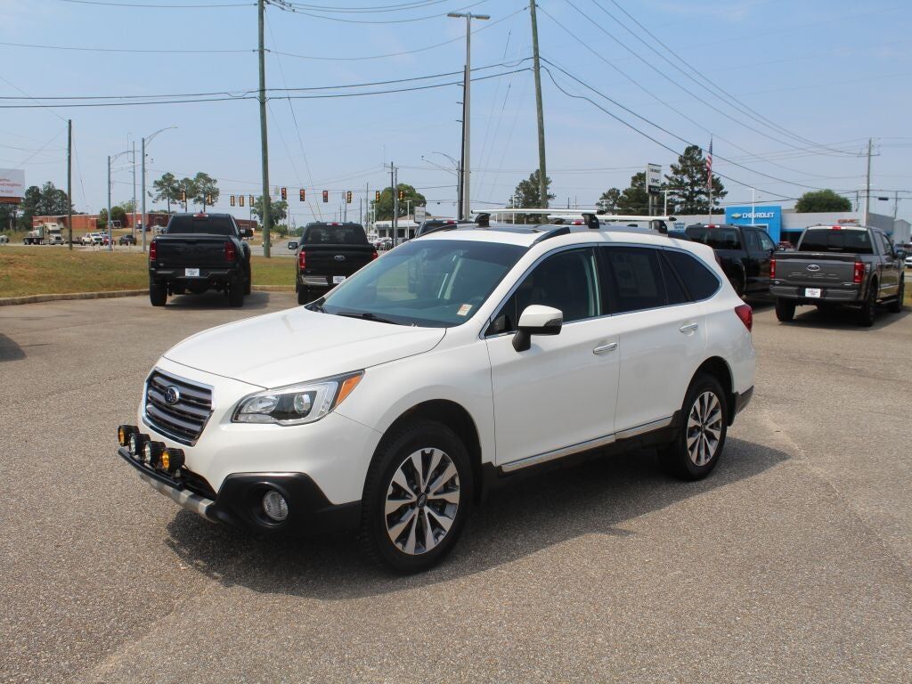 2017 SUBARU Outback