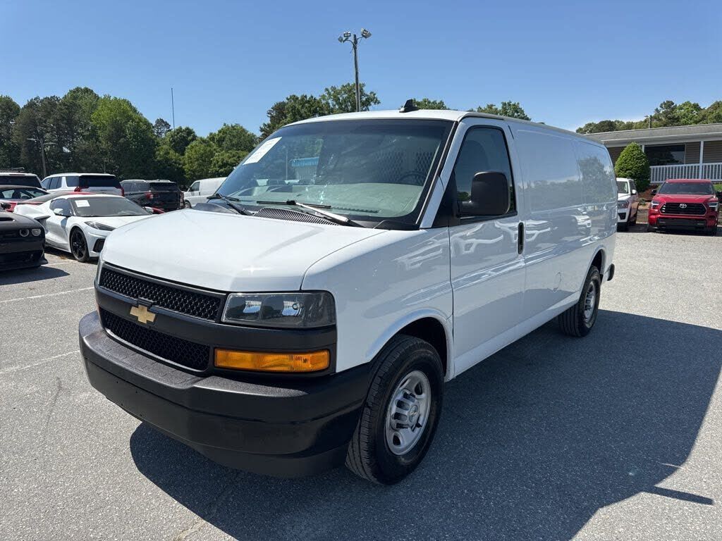 2023 CHEVROLET Express