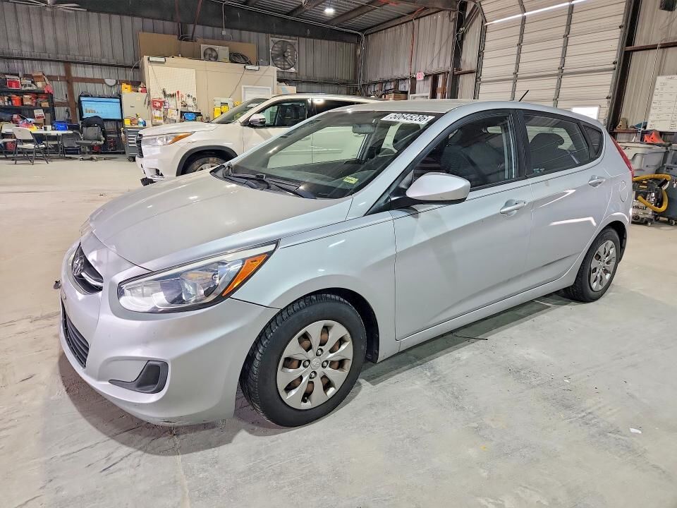 2015 HYUNDAI Accent
