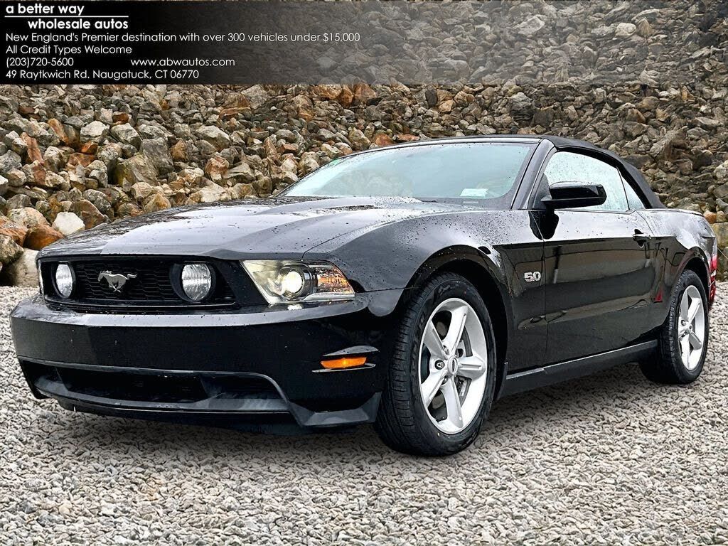 2011 FORD Mustang
